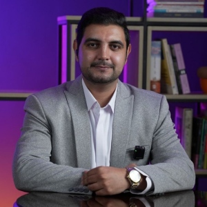 دکتر محسن حق شناس بهترین وکیل مالیاتی در تهران