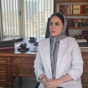 مریم خداوردیان بهترین وکیل شمال تهران