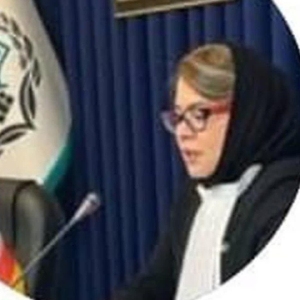 آذر عزیزی بهترین وکیل تهران