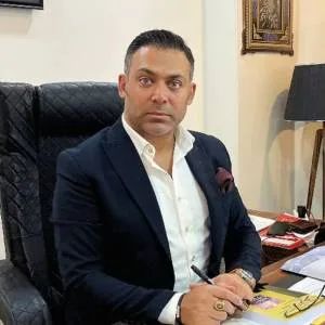 دکتر علی روشن قیاس