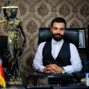 پوریا نادری
