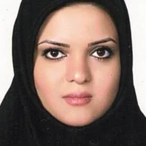 مریم اکبری