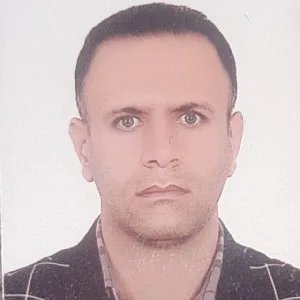 منوچهر کاکاوند