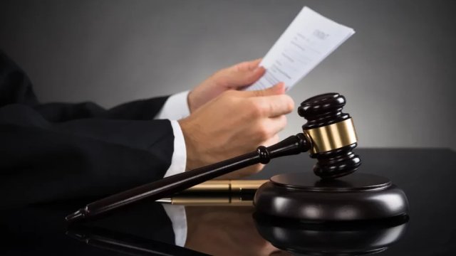 دادگاه ویژه روحانیت و کارکنان دولت