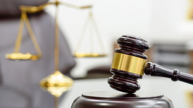 دادگاه ویژه روحانیت و کارکنان دولت